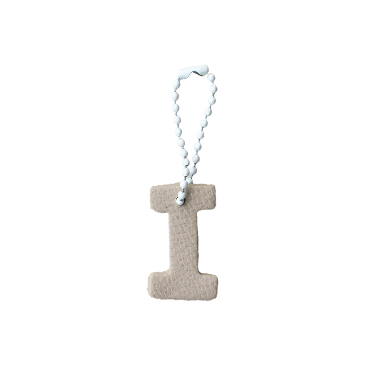 Charm Letra redonda I Latte
